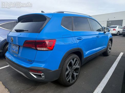 Used 2022 Volkswagen Taos SEL image 4