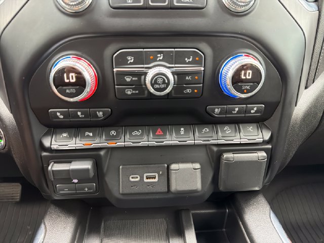 Used 2019 GMC Sierra 1500 Denali w/ Denali Ultimate Package AWD/4WD image 14