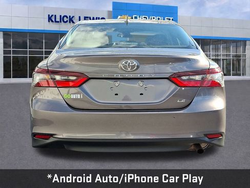 Used 2024 Toyota Camry LE image 5