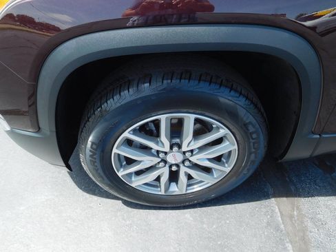 Used 2017 GMC Acadia SLE w/ LPO, Floor Liner Package AWD/4WD image 9