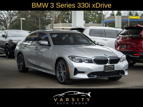 Used 2019 BMW 330i xDrive Sedan w/ Driving Assistance Package image 3