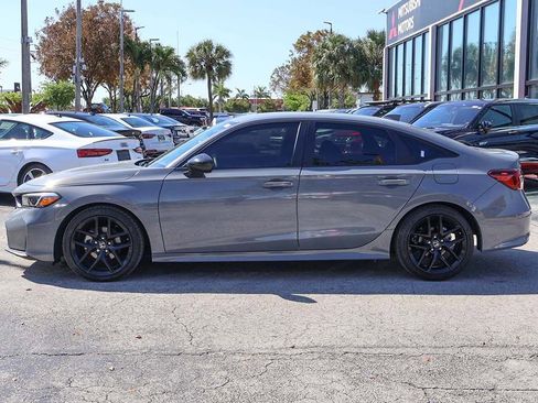 Used 2025 Honda Civic Sport image 11