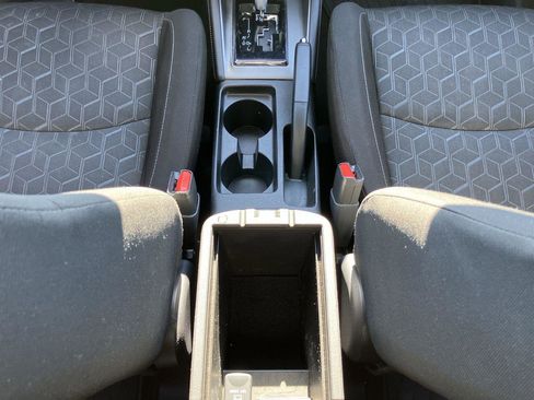 Used 2024 Mitsubishi Outlander Sport ES image 17