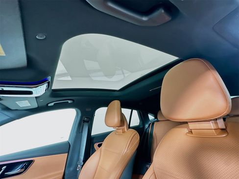 Certified 2026 Mercedes-Benz GLC 300 4MATIC image 24