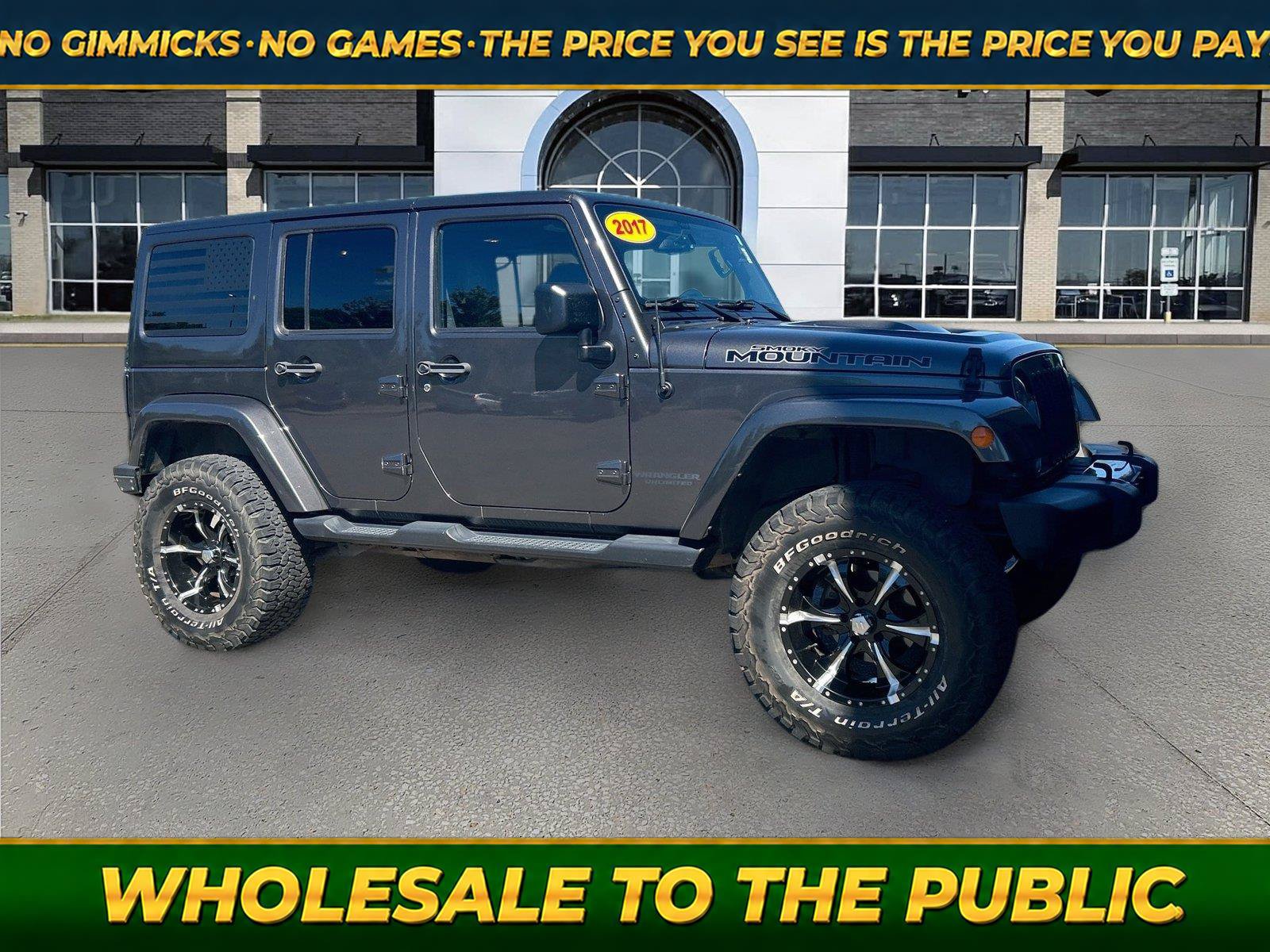 Used 2017 Jeep Wrangler Unlimited Sahara AWD/4WD image 1