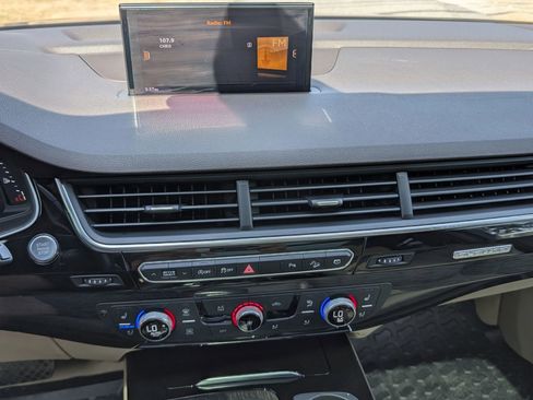 Used 2018 Audi Q7 3.0T Premium Plus w/ Premium Plus Package image 48