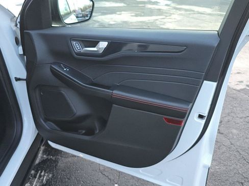 New 2026 Ford Escape ST-Line w/ Tech Pack #1 AWD/4WD image 33