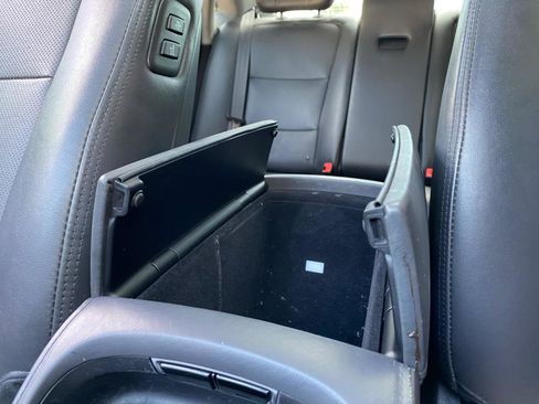 Used 2015 Hyundai Equus Signature image 54