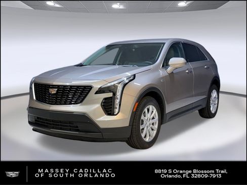 Certified 2023 Cadillac XT4 Luxury image 1