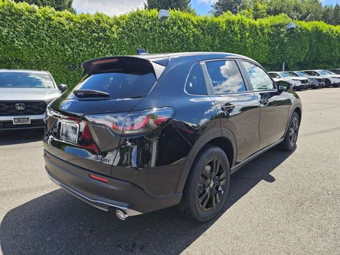 New 2027 Honda HR-V Sport image 7