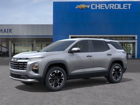 New 2027 Chevrolet Equinox LT w/ Safety and Technology Package FWD image 2