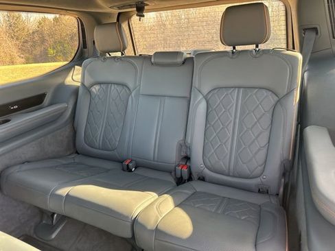 Used 2022 Jeep Grand Wagoneer Series III w/ Rear Seat Video Group 1 image 23