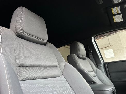 Used 2023 Nissan Frontier SV w/ Midnight Edition Package image 20