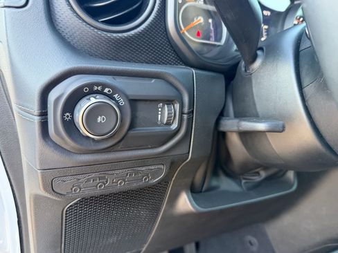 Used 2024 Jeep Wrangler Unlimited Rubicon AWD/4WD image 25