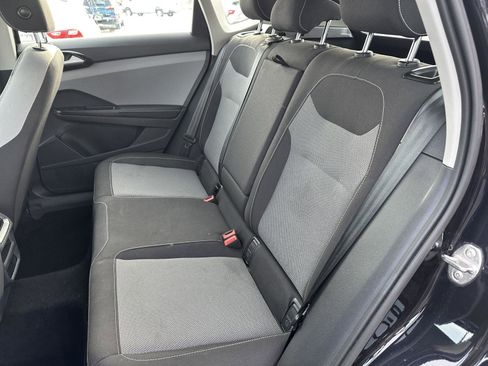 Used 2024 Volkswagen Taos S image 15