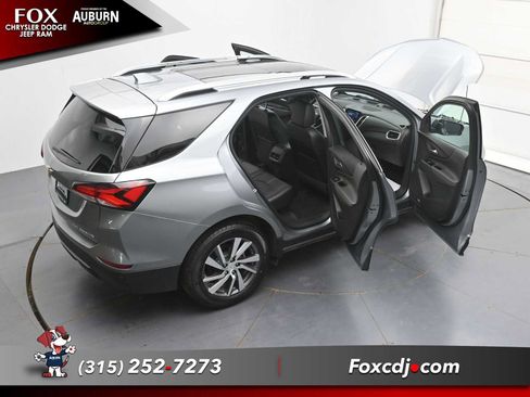 Used 2024 Chevrolet Equinox Premier AWD/4WD image 41