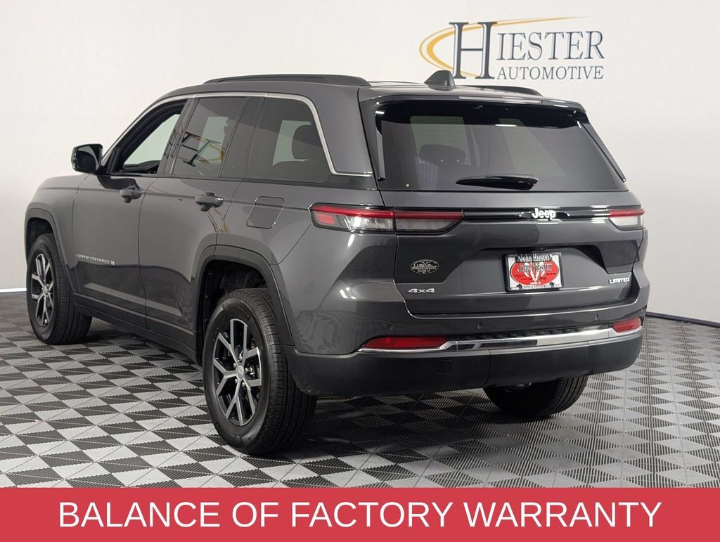 Used 2025 Jeep Grand Cherokee Limited AWD/4WD image 5