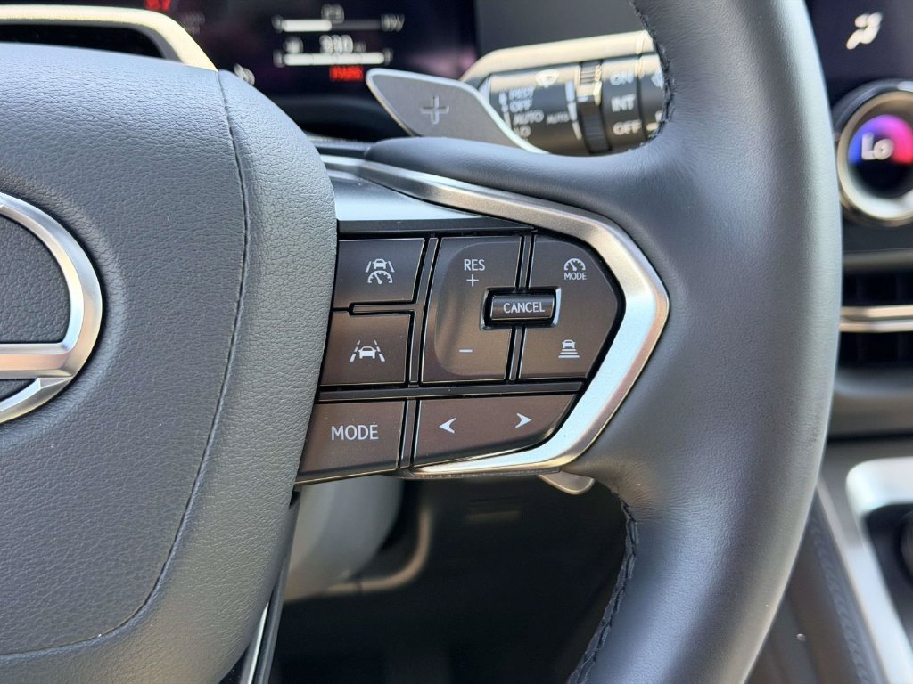 Used 2024 Lexus GX 550 AWD/4WD image 7