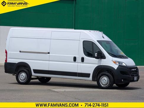 Used 2026 RAM ProMaster 2500 w/ Convenience Group FWD image 1