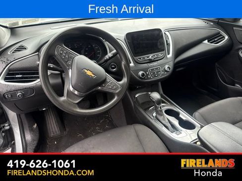 Used 2024 Chevrolet Malibu LT FWD image 11