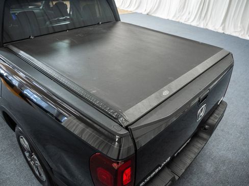 Used 2017 Honda Ridgeline RTL-T image 7