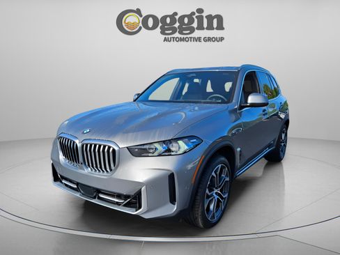 New 2026 BMW X5 sDrive40i w/ Premium Package image 1
