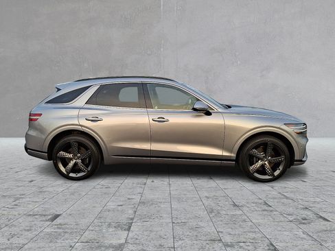 Certified 2023 Genesis GV70 3.5T Sport w/ Sport Prestige Package AWD/4WD image 7