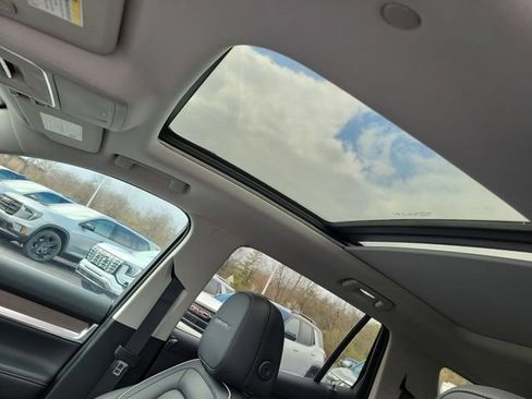 New 2026 GMC Terrain Denali w/ LPO, Floor Liner Package image 22