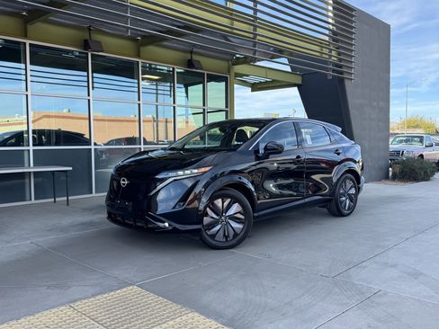 Used 2023 Nissan Ariya FWD image 1