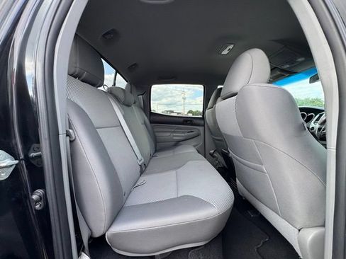 Used 2014 Toyota Tacoma 4x4 Double Cab w/ TRD Sport Package image 14