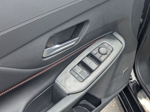 New 2026 Nissan Sentra SR w/ SR Premium Package FWD image 31