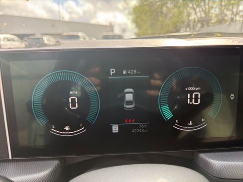 Used 2025 Hyundai Sonata SEL image 2