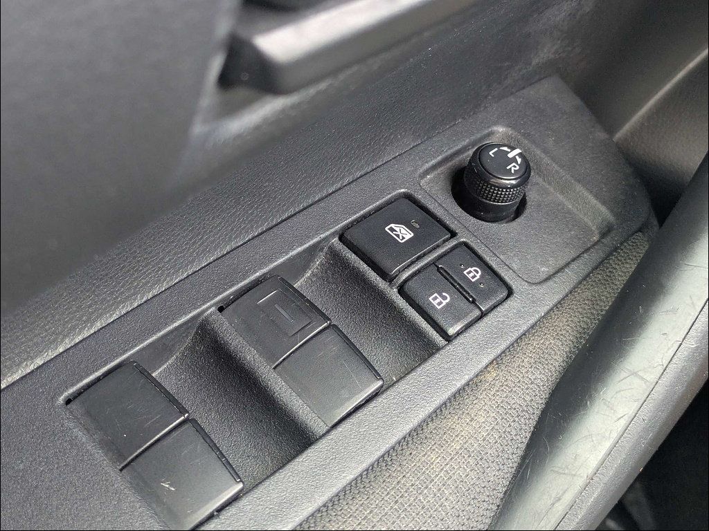 Used 2023 Toyota Corolla LE FWD image 22