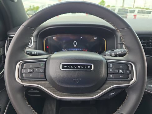 Used 2022 Jeep Wagoneer Series III RWD image 20