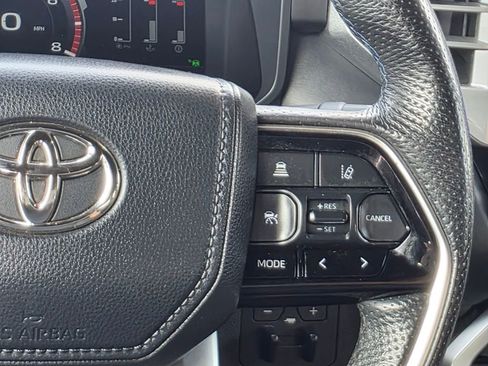 Used 2022 Toyota Tundra Platinum w/ Advanced Package AWD/4WD image 20