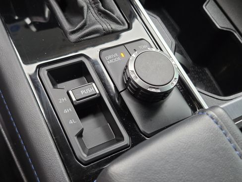 Used 2022 Toyota Tundra Platinum image 24