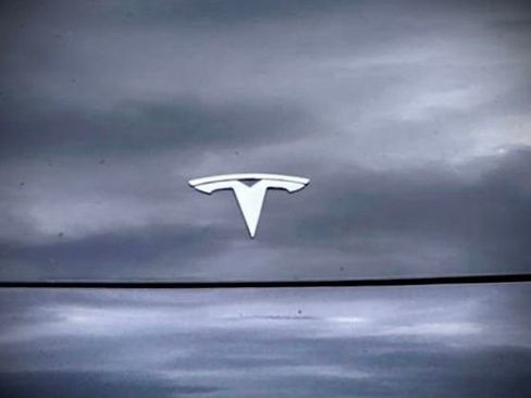 Used 2023 Tesla Model 3 Standard Range RWD image 4