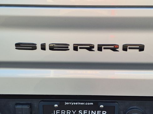 Used 2021 GMC Sierra 3500 SLT w/ SLT Premium Package AWD/4WD image 27