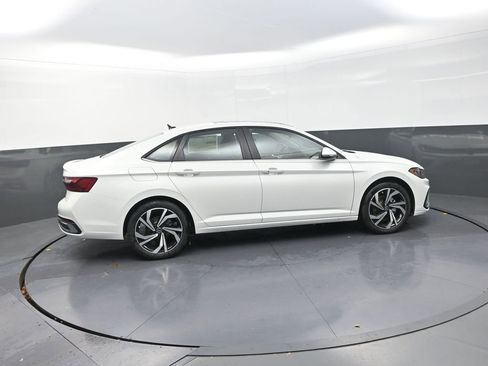 New 2026 Volkswagen Jetta SEL image 11