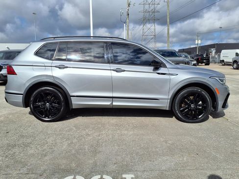 Used 2022 Volkswagen Tiguan SE R-Line image 25