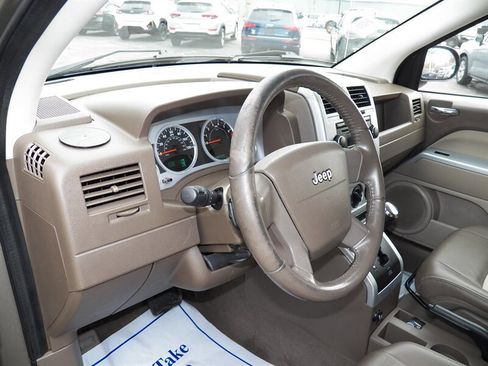 Used 2008 Jeep Compass Limited image 11