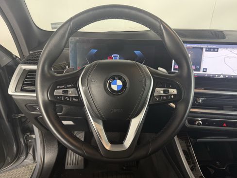 Certified 2025 BMW X5 xDrive40i w/ Executive Package image 15