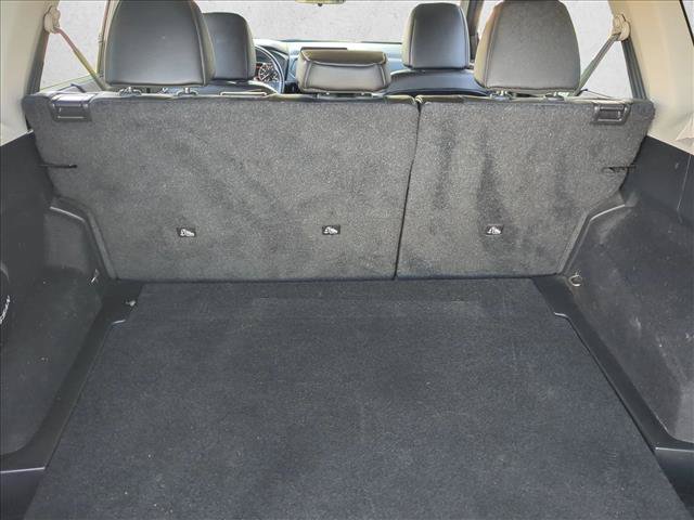 Used 2023 Nissan Rogue SV w/ SV Premium Package FWD image 6