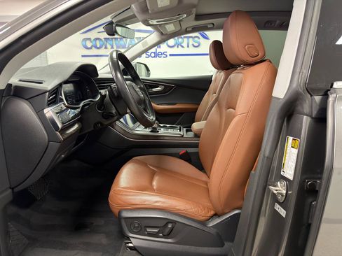 Used 2020 Audi Q8 Premium Plus AWD/4WD image 9