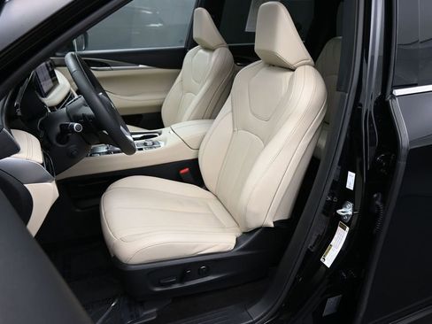 Used 2023 INFINITI QX60 Luxe w/ Cargo Package FWD image 18