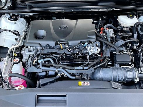 Certified 2025 Toyota Camry SE FWD image 32