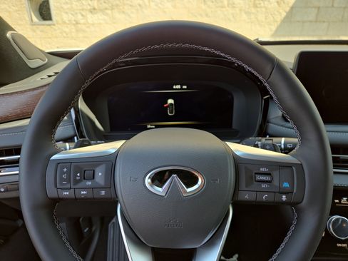 Used 2026 INFINITI QX60 Autograph w/ Dark Cargo Package image 11