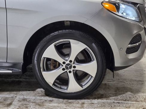 Used 2016 Mercedes-Benz GLE 350 4MATIC w/ Premium Package image 15
