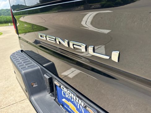Used 2025 GMC Sierra 1500 Denali AWD/4WD image 10