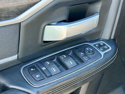 Used 2024 RAM 2500 Big Horn AWD/4WD image 18